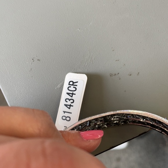 Cuff Bracelet - Picture 5 of 5